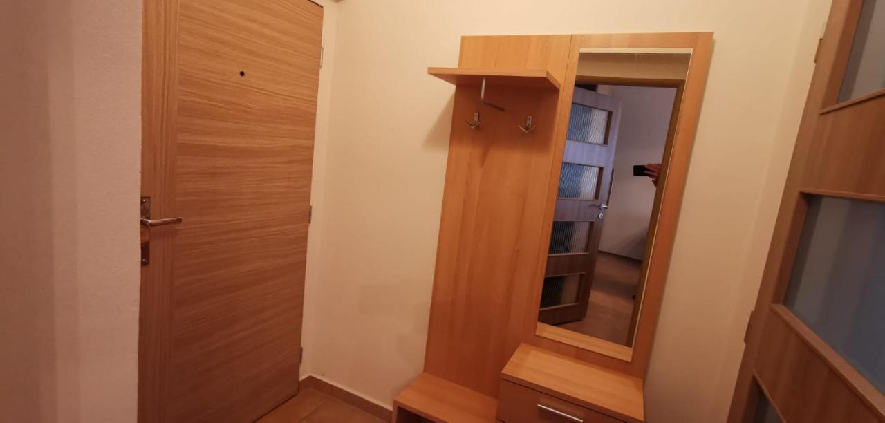 Apartmany U Hotelu Thermal Kv Karlovy Vary Bagian luar foto